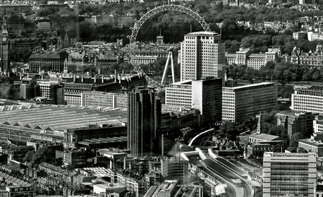 5367ec2c944a3-LookingdownonLondon1sarahc