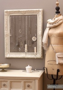 jewelleryframe