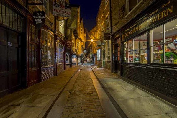 The Shambles York sml 2 © Bob Riach