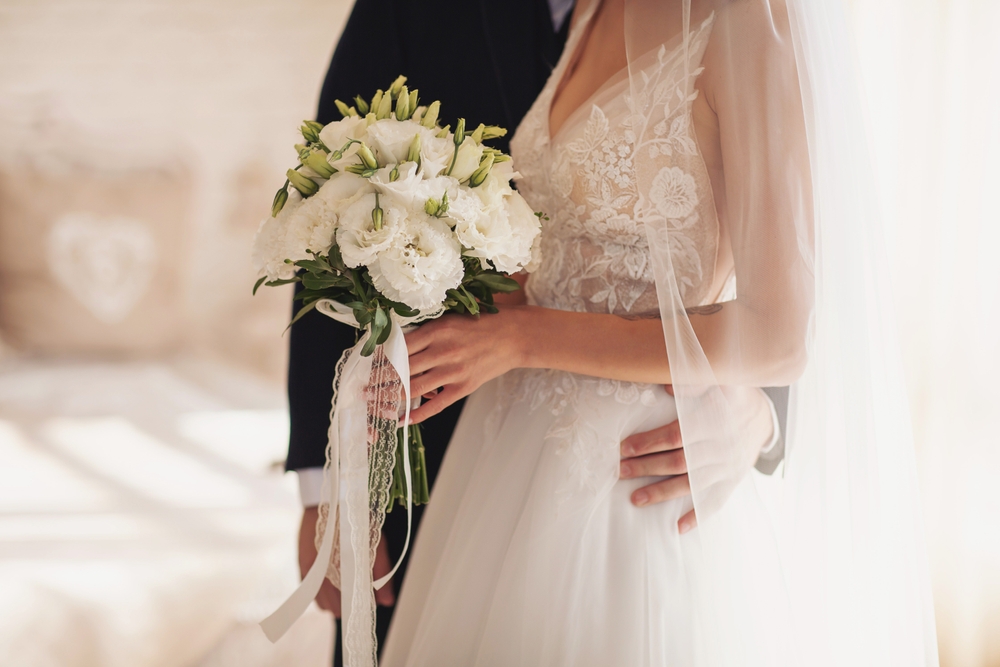 Creative Ideas For Framing Wedding Photos